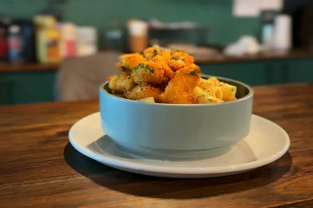 Mac & cheese at the bar